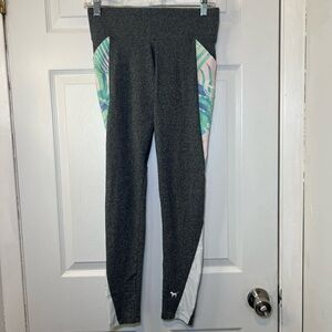 Victoria Secret Pink size small yoga pant